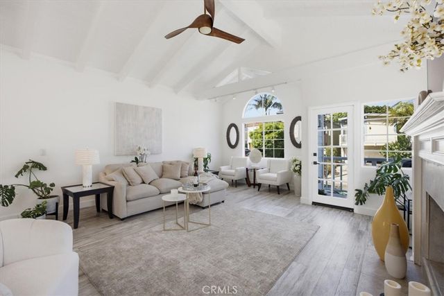 1633 Steinhart Avenue, Redondo Beach, CA 90278