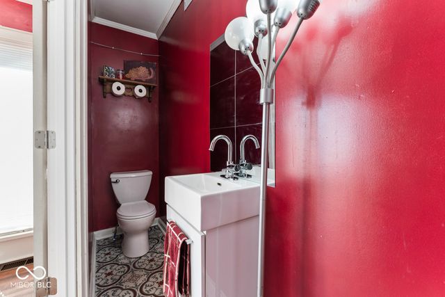 235 E Water Street, Pendleton, IN 46064