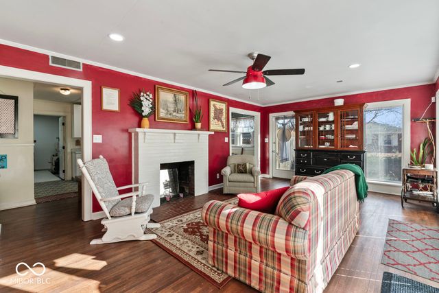 235 E Water Street, Pendleton, IN 46064