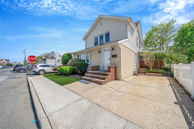 232 Waldorf Avenue, Elmont, NY 11003