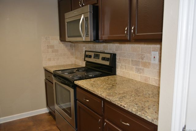 11610 Vance Jackson Rd Apt 105, San Antonio, TX 78230