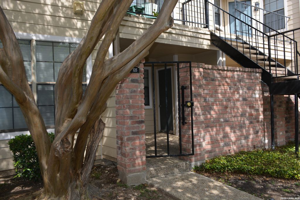 11610 Vance Jackson Rd Apt 105, San Antonio, TX 78230