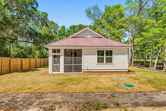 23 Seabrook Center Rd, Seabrook, SC 29940