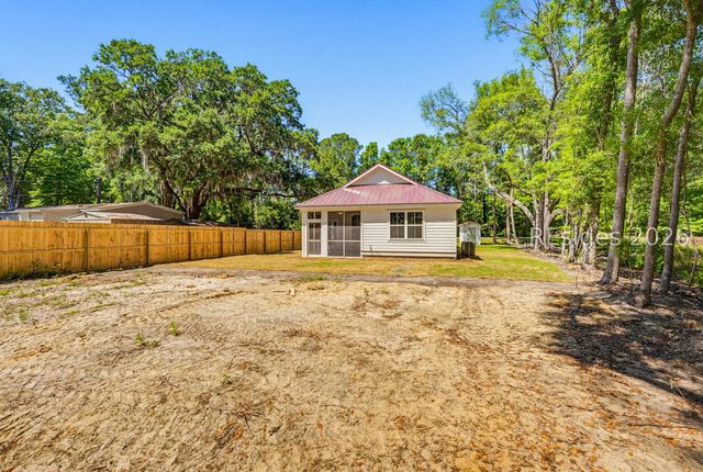 23 Seabrook Center Rd, Seabrook, SC 29940