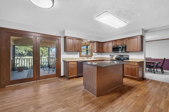 4552 Falcon Court, Cottage Grove, WI 53527