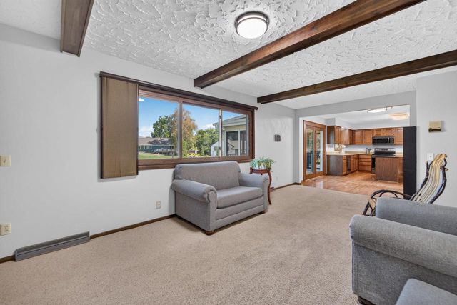 4552 Falcon Court, Cottage Grove, WI 53527
