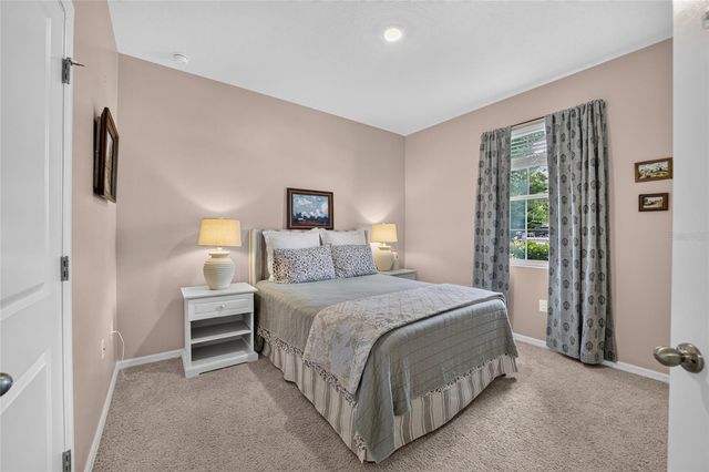 5221 NE 16TH STREET, Ocala, FL 34470