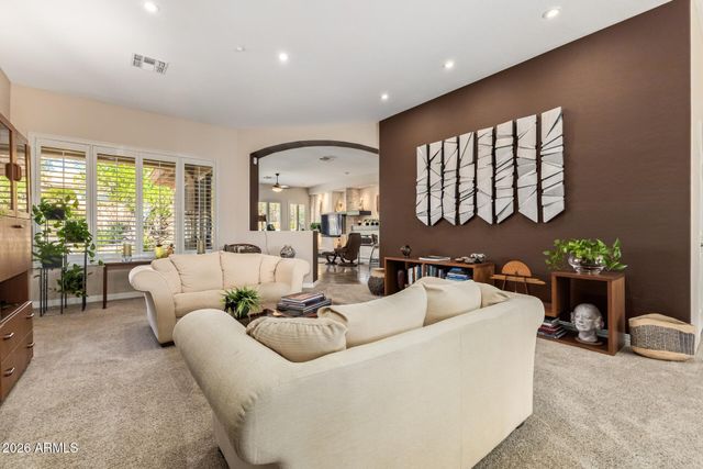 41617 N EMERALD LAKE Drive, Anthem, AZ 85086