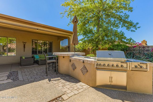 41617 N EMERALD LAKE Drive, Anthem, AZ 85086