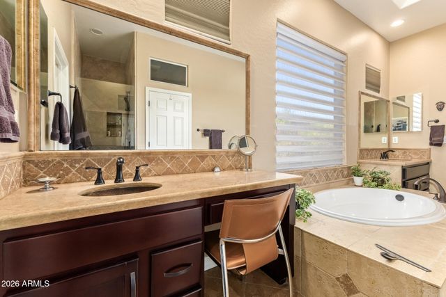 41617 N EMERALD LAKE Drive, Anthem, AZ 85086