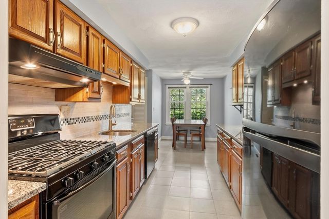 292 Apache Way 292, Tewksbury, MA 01876