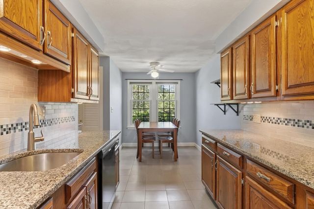 292 Apache Way 292, Tewksbury, MA 01876