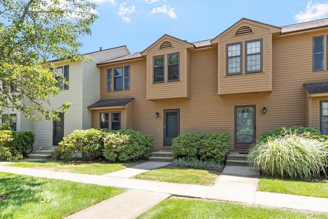 292 Apache Way 292, Tewksbury, MA 01876