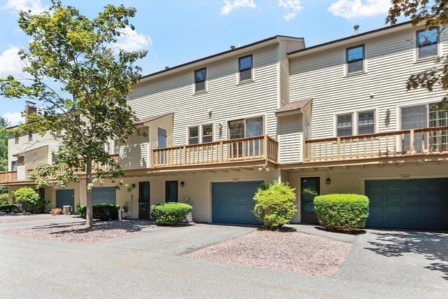 292 Apache Way 292, Tewksbury, MA 01876
