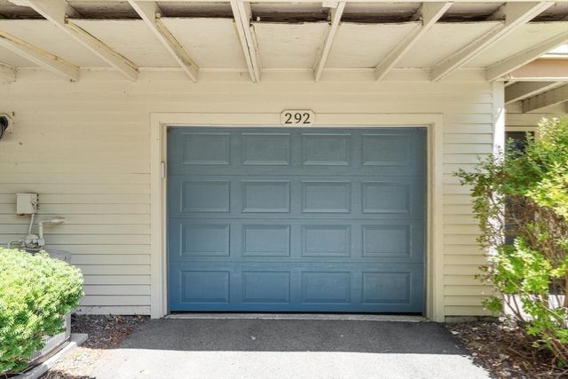 292 Apache Way 292, Tewksbury, MA 01876