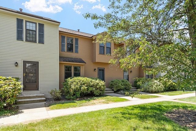 292 Apache Way 292, Tewksbury, MA 01876