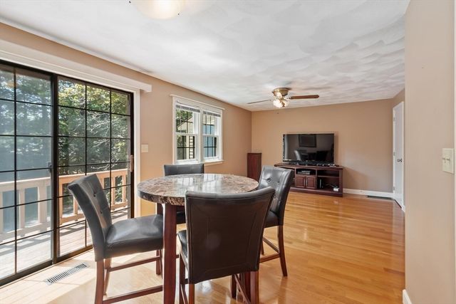 292 Apache Way 292, Tewksbury, MA 01876