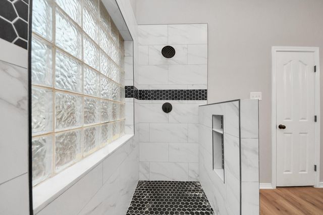 1410 Long View Drive, Pearland, TX 77581