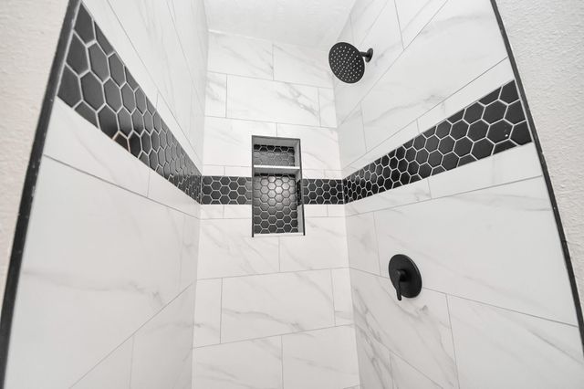 1410 Long View Drive, Pearland, TX 77581