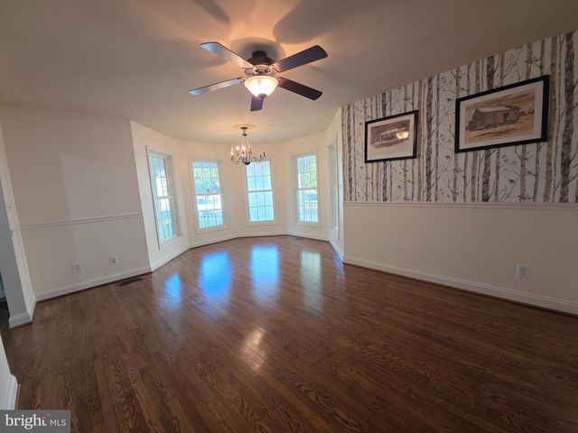 1130 HAPPY RIDGE DR, Front Royal, VA 22630