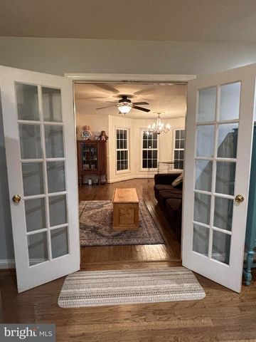 1130 HAPPY RIDGE DR, Front Royal, VA 22630