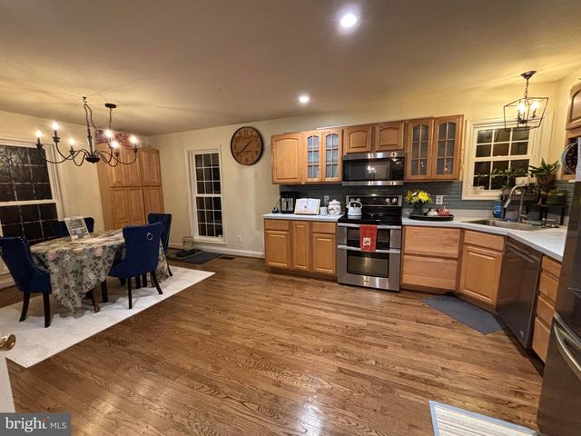 1130 HAPPY RIDGE DR, Front Royal, VA 22630