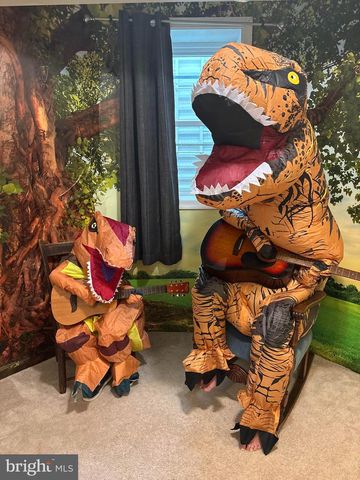 1130 HAPPY RIDGE DR, Front Royal, VA 22630