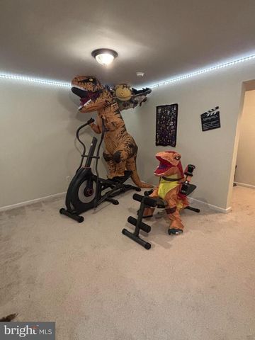 1130 HAPPY RIDGE DR, Front Royal, VA 22630