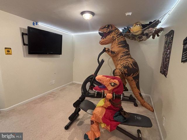 1130 HAPPY RIDGE DR, Front Royal, VA 22630