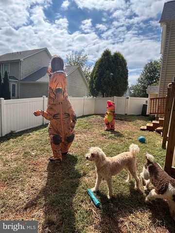 1130 HAPPY RIDGE DR, Front Royal, VA 22630