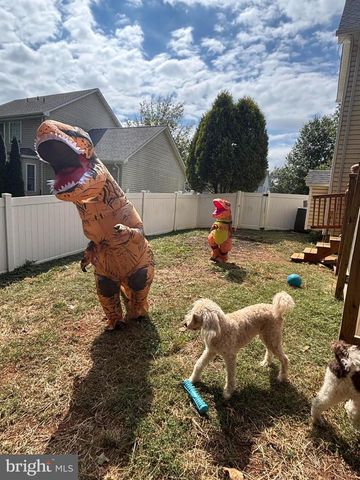 1130 HAPPY RIDGE DR, Front Royal, VA 22630