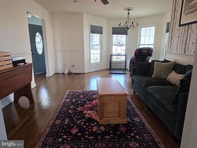 1130 HAPPY RIDGE DR, Front Royal, VA 22630