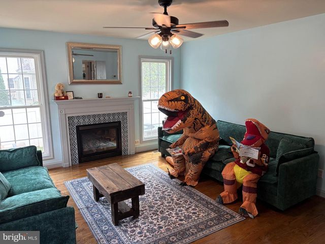 1130 HAPPY RIDGE DR, Front Royal, VA 22630