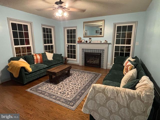 1130 HAPPY RIDGE DR, Front Royal, VA 22630