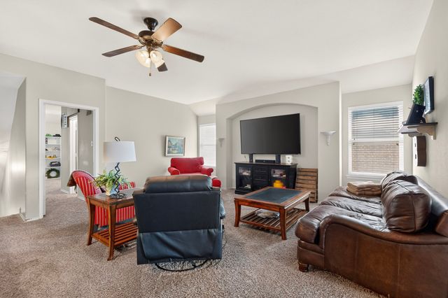 201 Sandy Creek Way, Mckinney, TX 75072