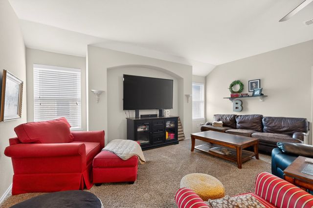201 Sandy Creek Way, Mckinney, TX 75072