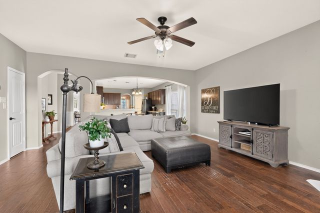 201 Sandy Creek Way, Mckinney, TX 75072