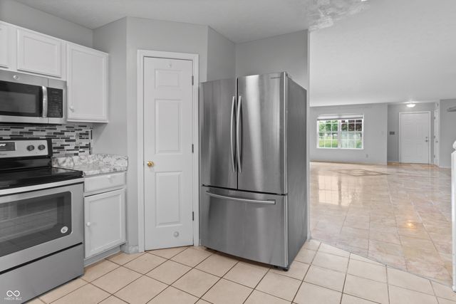 5636 Glen Canyon Drive, Indianapolis, IN 46237