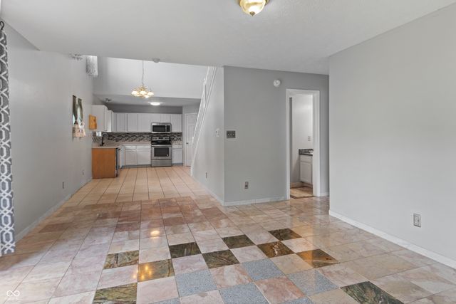 5636 Glen Canyon Drive, Indianapolis, IN 46237