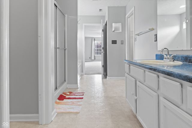 5636 Glen Canyon Drive, Indianapolis, IN 46237