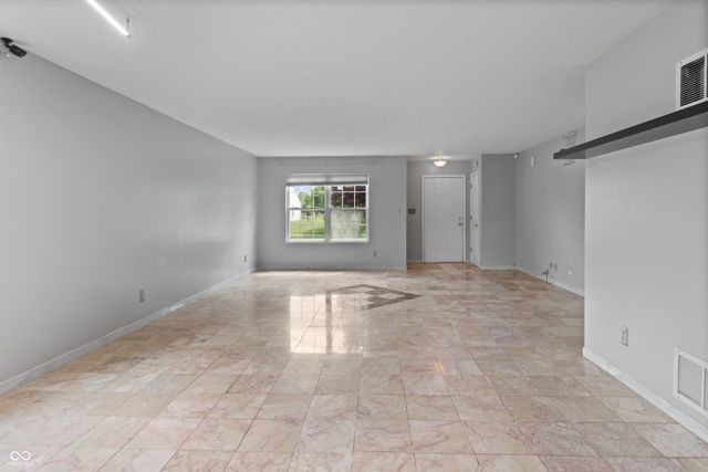 5636 Glen Canyon Drive, Indianapolis, IN 46237
