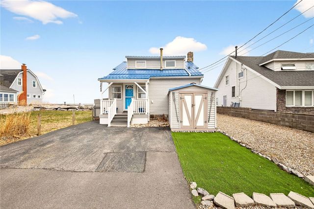 2644 Edgemere Drive, Greece, NY 14612