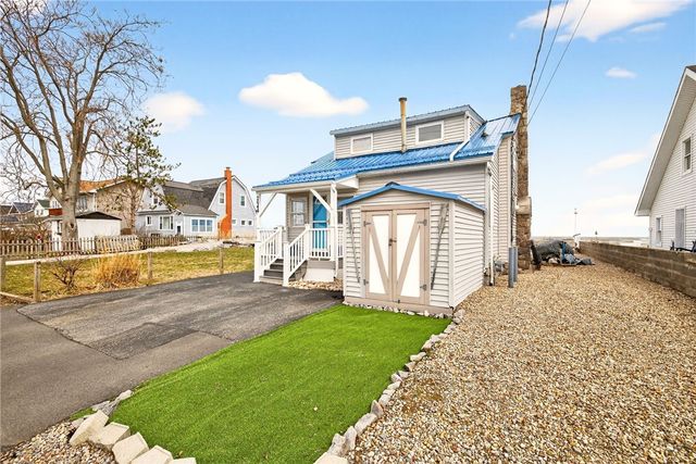 2644 Edgemere Drive, Greece, NY 14612