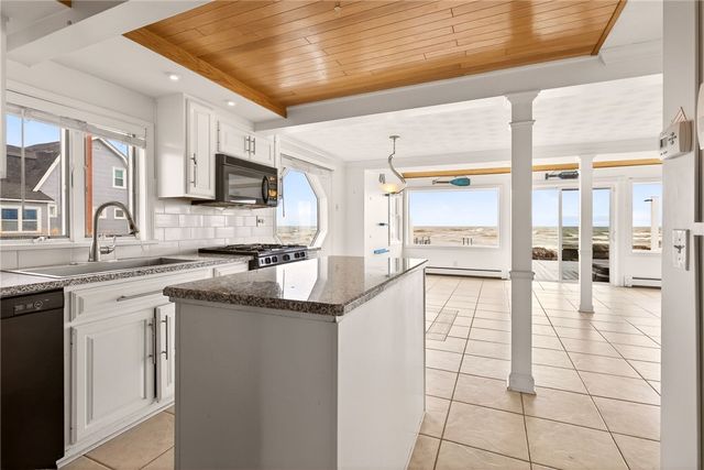 2644 Edgemere Drive, Greece, NY 14612