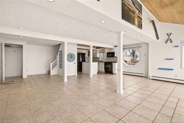 2644 Edgemere Drive, Greece, NY 14612