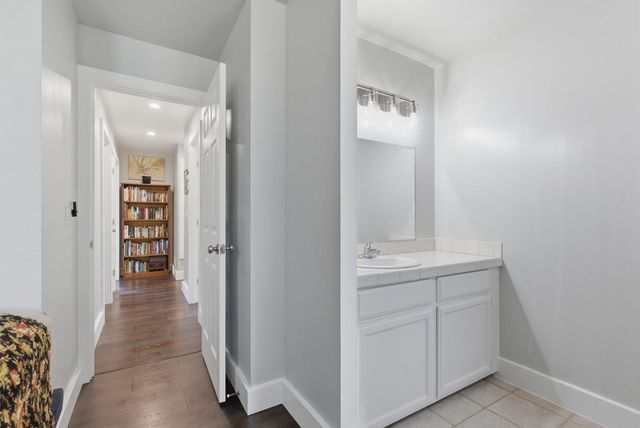 5411 Sawtooth Ct, Sacramento, CA 95842