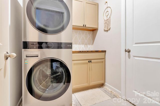 6415 Barcelona Way, Charlotte, NC 28214