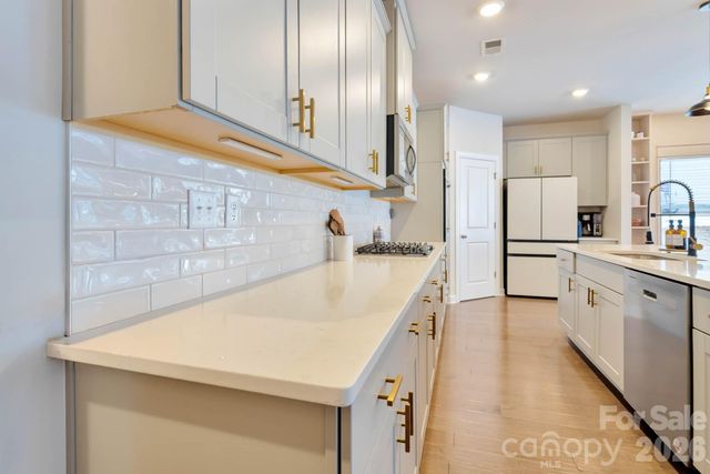 6415 Barcelona Way, Charlotte, NC 28214