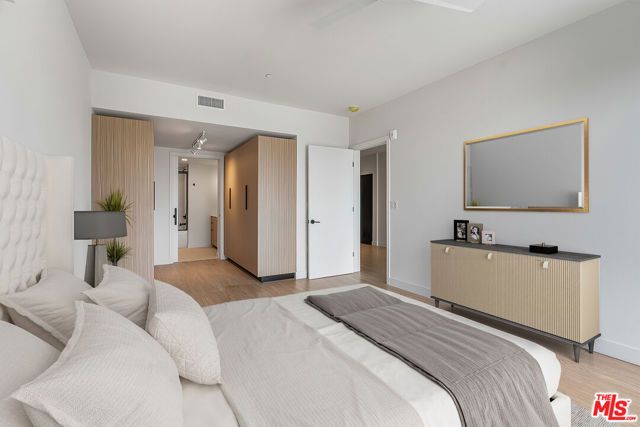 3688 Overland Avenue 412, Los Angeles, CA 90034