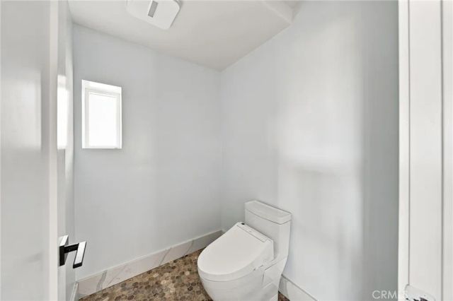 6002 Graciosa, Los Angeles, CA 90068